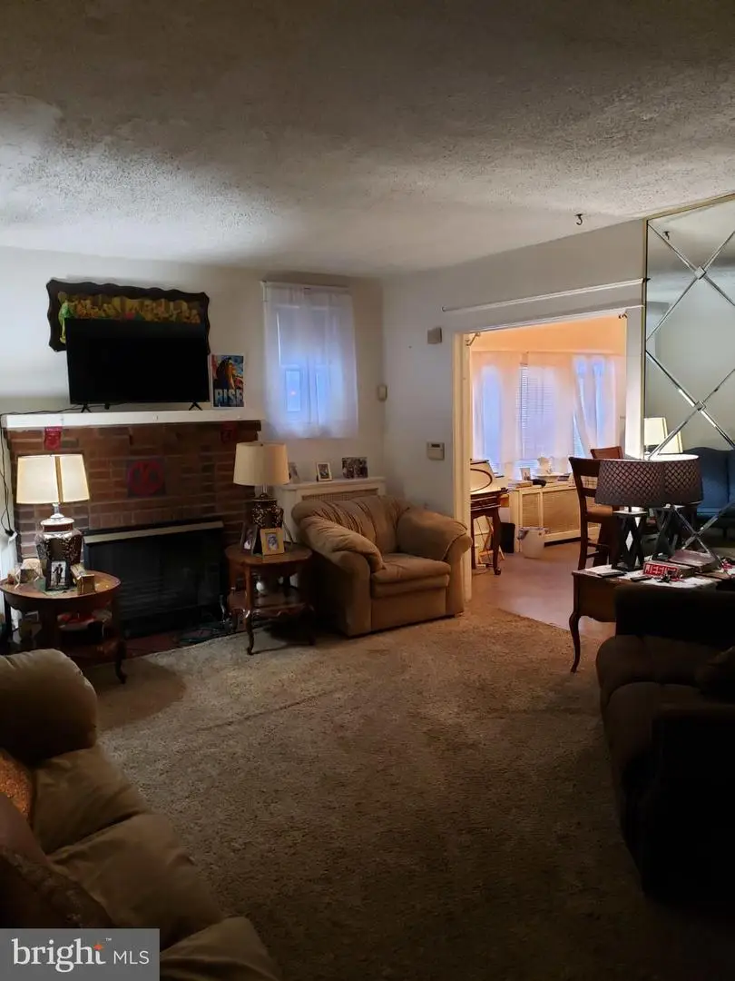 30 E Mowry St, Chester, PA 19013 - Image #3