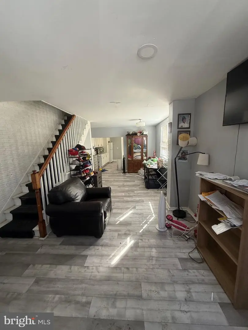 619 W 5th St, Chester, PA 19013 - Image #3