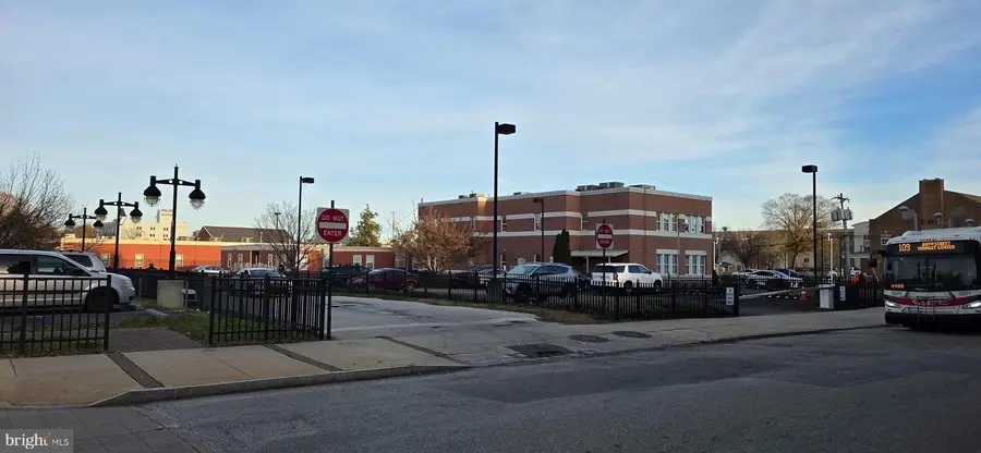 525 Welsh St, Chester, PA 19013 - #3