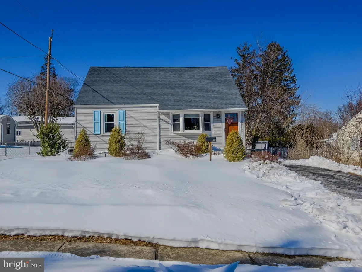 118 N Line Rd, Newtown Square, PA 19073 - #1