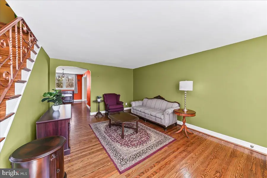 343 Westpark Ln, Clifton Heights, PA 19018 - #3