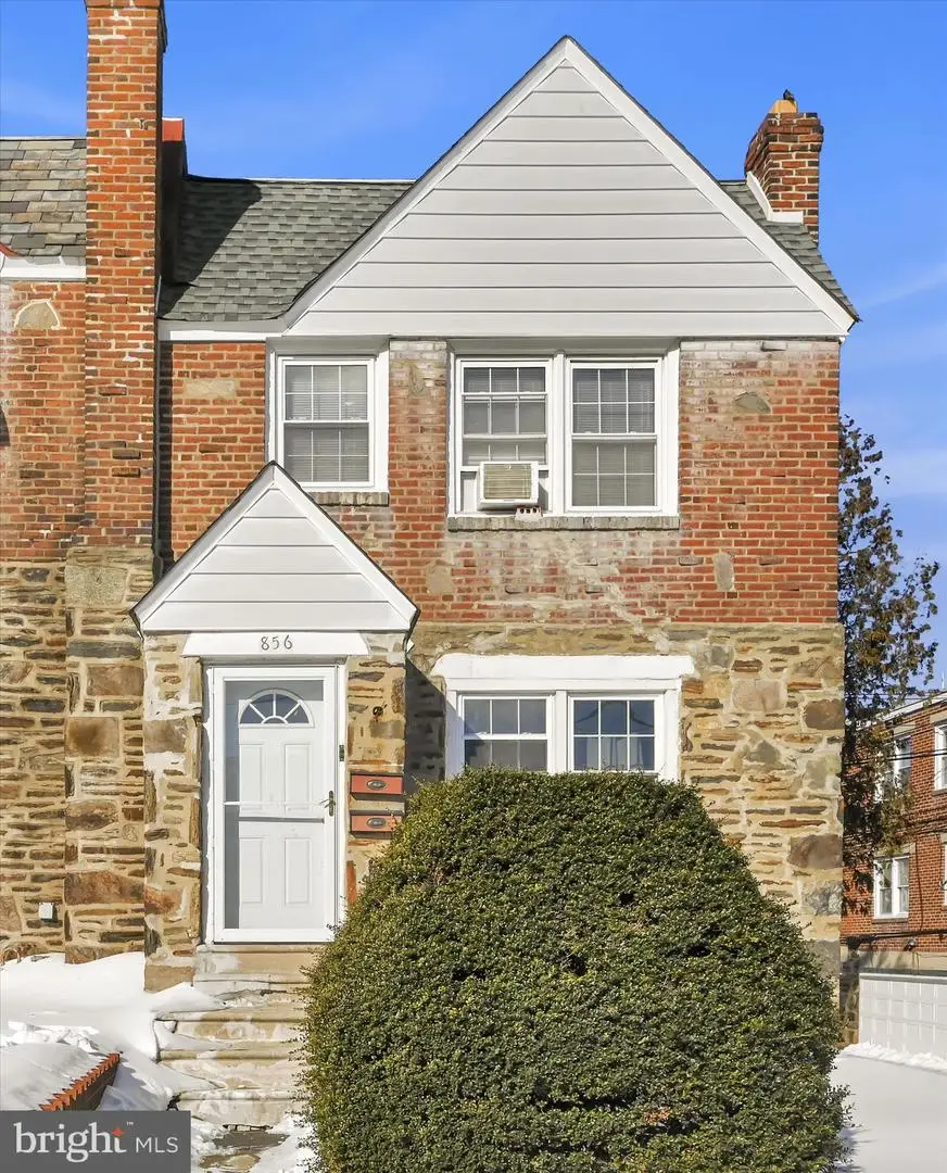 856 Eaton Rd, Drexel Hill, PA 19026 - #1