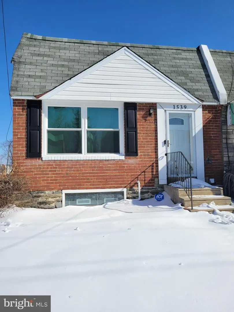 1539 Summit St, Linwood, PA 19061 - #1