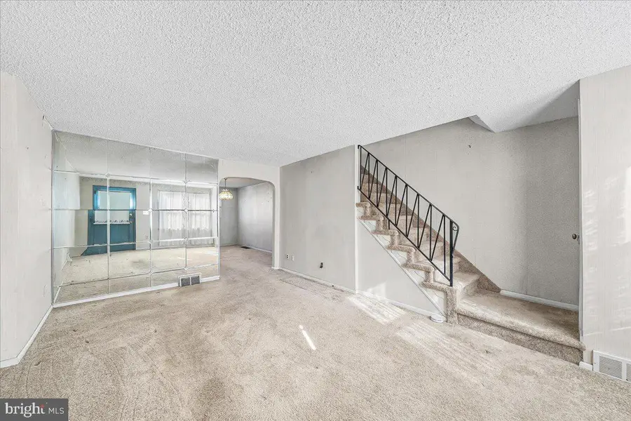 2038 Kent Rd, Folcroft, PA 19032 - #3