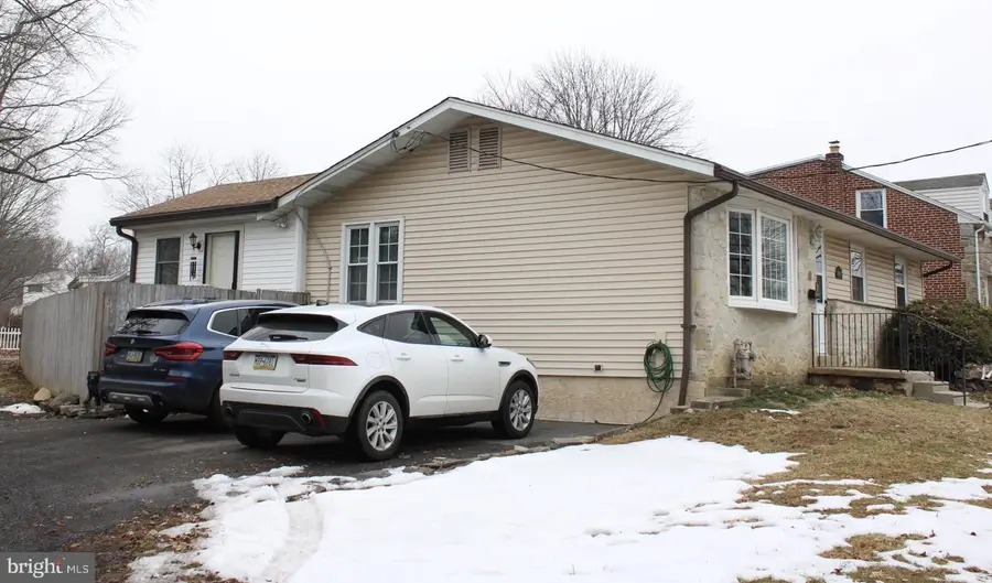 665 Schoolside Ln, Swarthmore, PA 19081 - #2