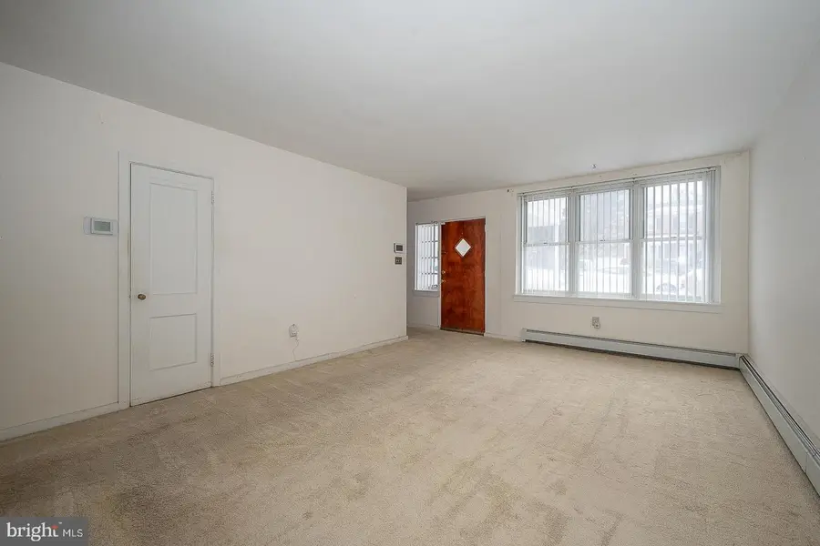 52 Wentworth Ln, Bryn Mawr, PA 19010 - #3