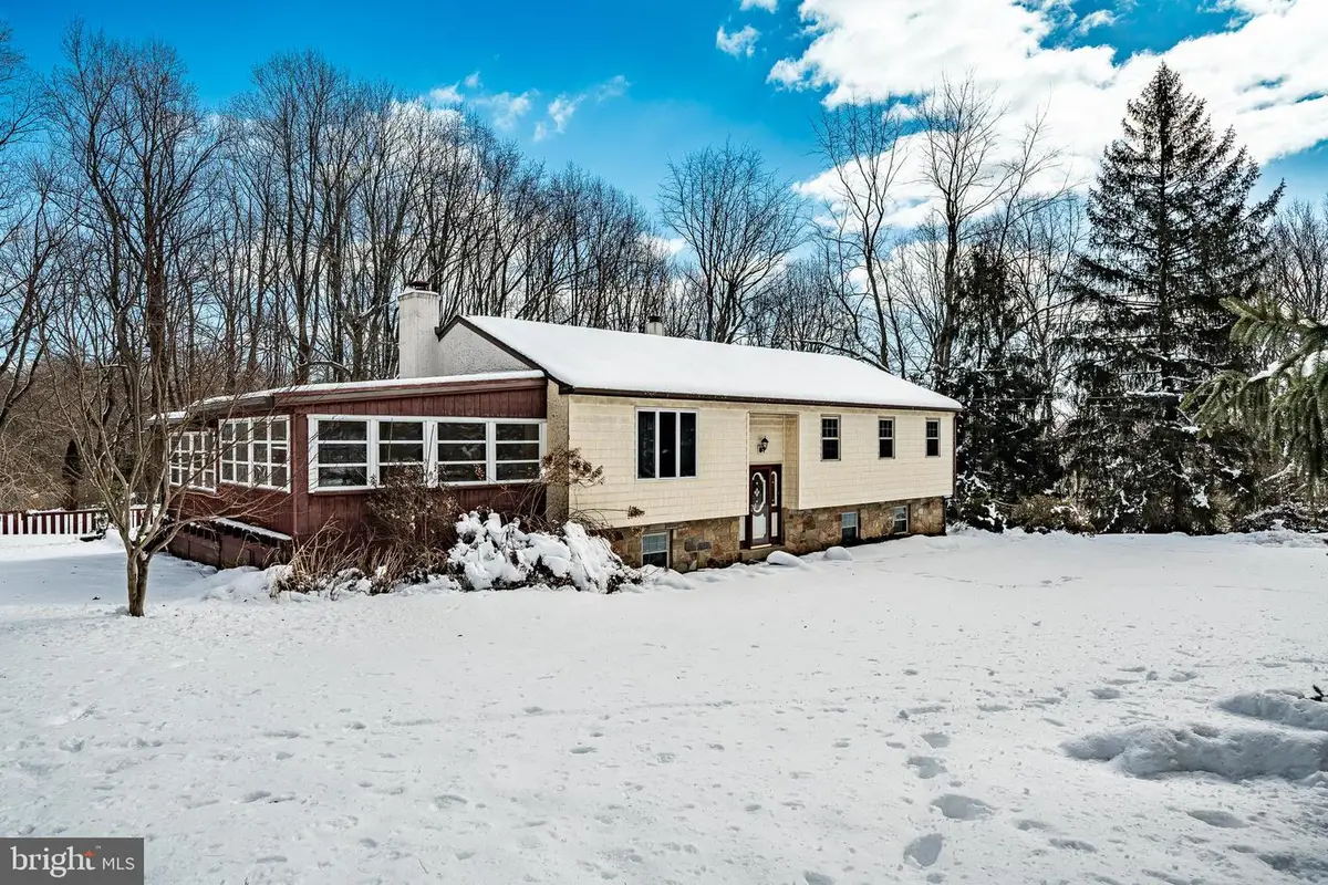 307 Thornton Rd, Thornton, PA 19373 - #1