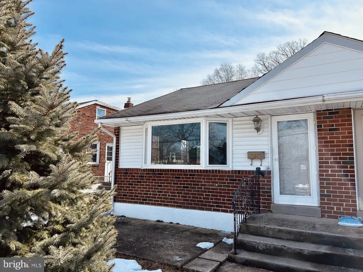 514 8th Ave, Folsom, PA 19033 - #1