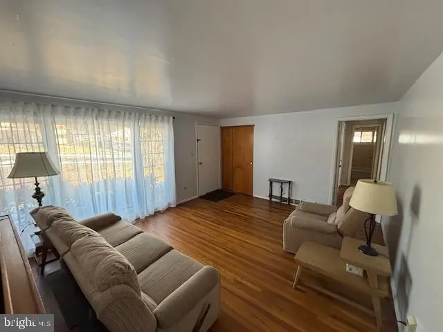 2213 S Lee Ln, Aston, PA 19014 - #2