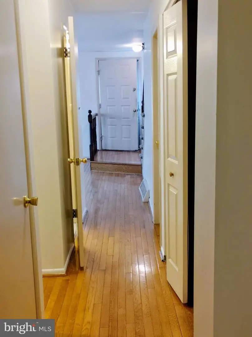 610 S Cedar Ln, Upper Darby, PA 19082 - #3