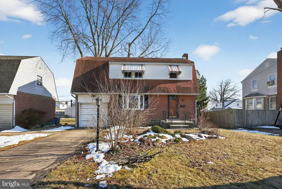 1212 Meadow Rd, Woodlyn, PA 19094 - #2