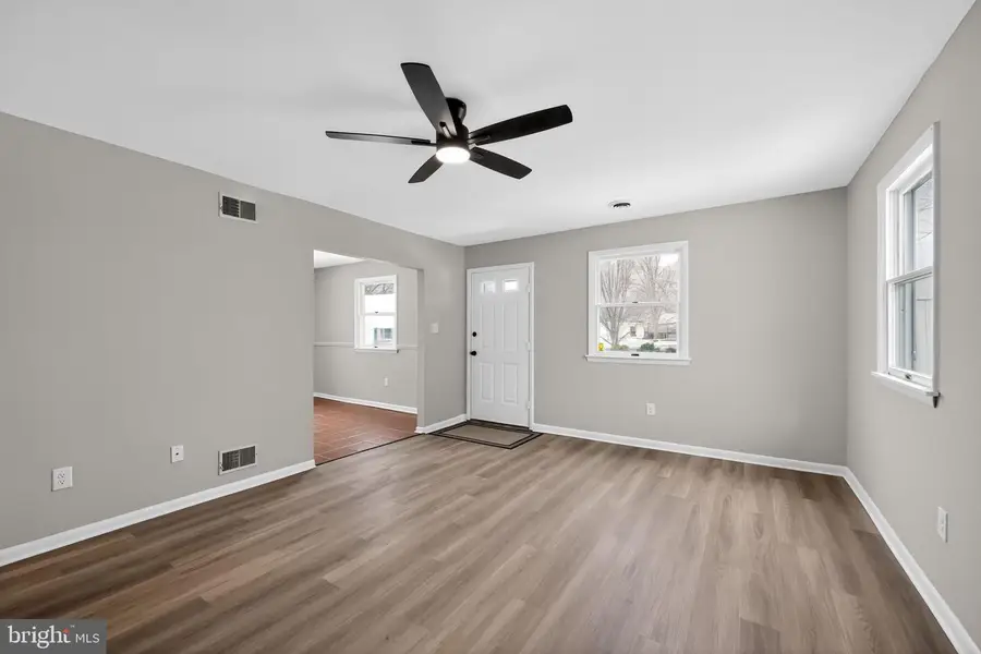 9 Maise Ave, Linwood, PA 19061 - #2