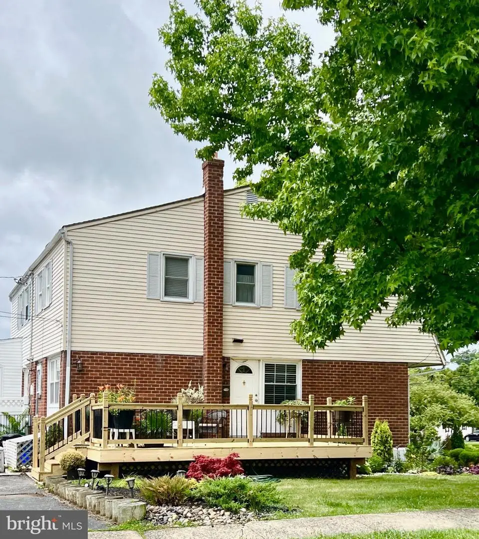 1402 Conway Dr, Swarthmore, PA 19081 - #1