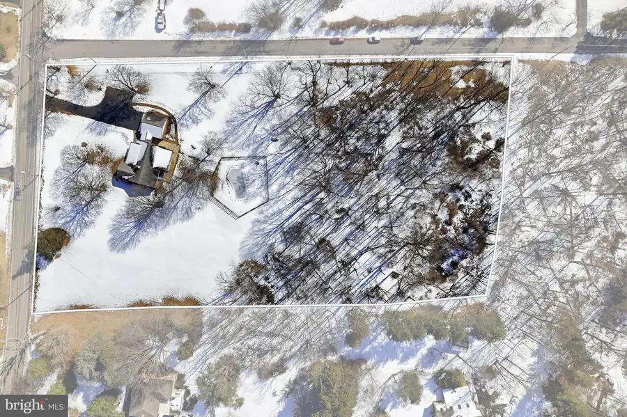 1304 Valley Rd, Glen Mills, PA 19342 - #2