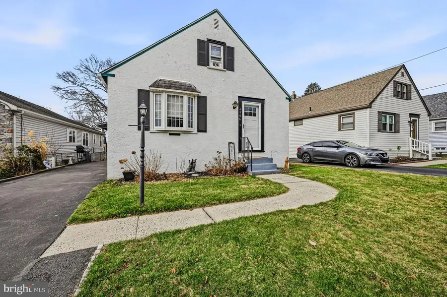 4906 Shepherd St, Brookhaven, PA 19015 - #2