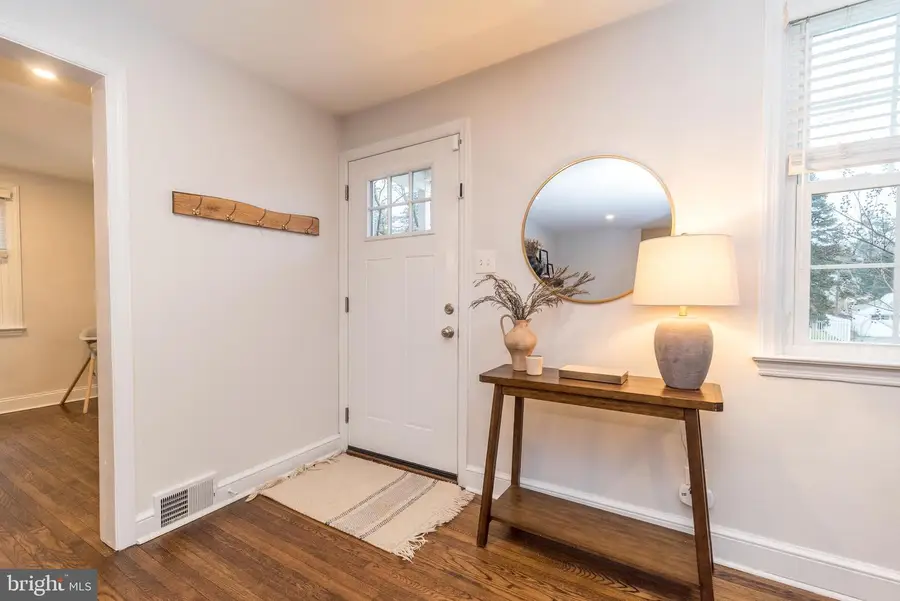 8 Myrtle Ave, Havertown, PA 19083 - #3