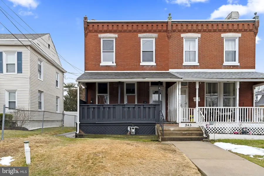 943 Coates St, Sharon Hill, PA 19079 - #2