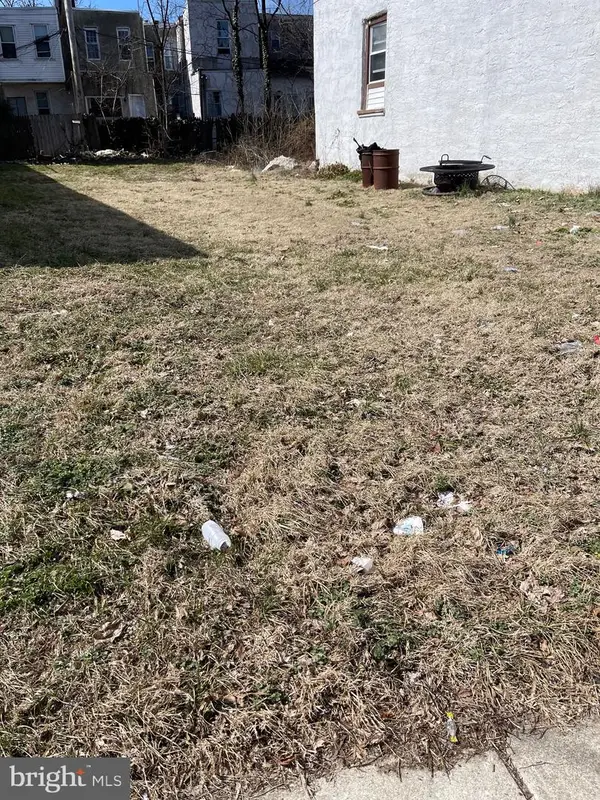 908 Summit St, DARBY, PA 19023