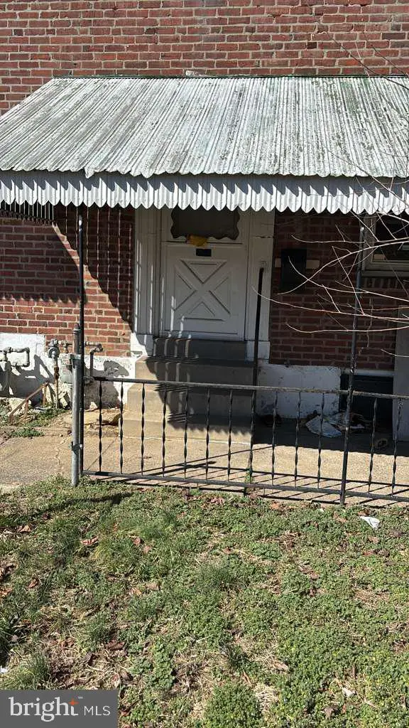 7303 Sherbrook Blvd, Upper Darby, PA 19082 - #1