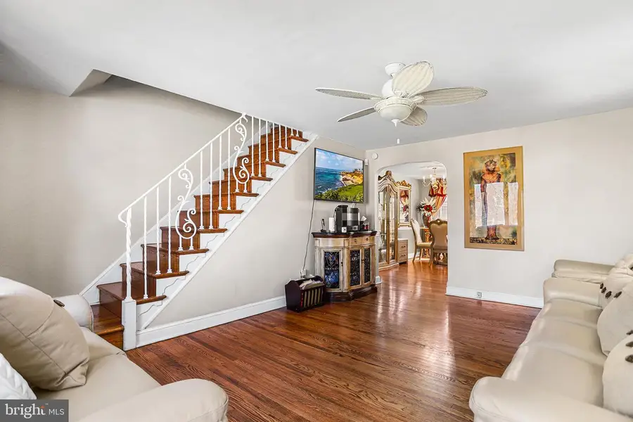 420 Rively Ave, Collingdale, PA 19023 - #3