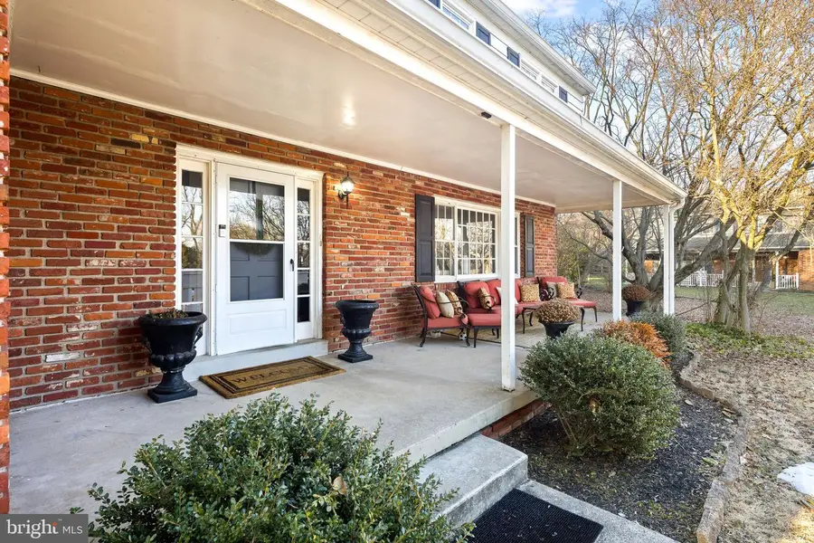 306 S Providence Rd, Wallingford, PA 19086 - #3