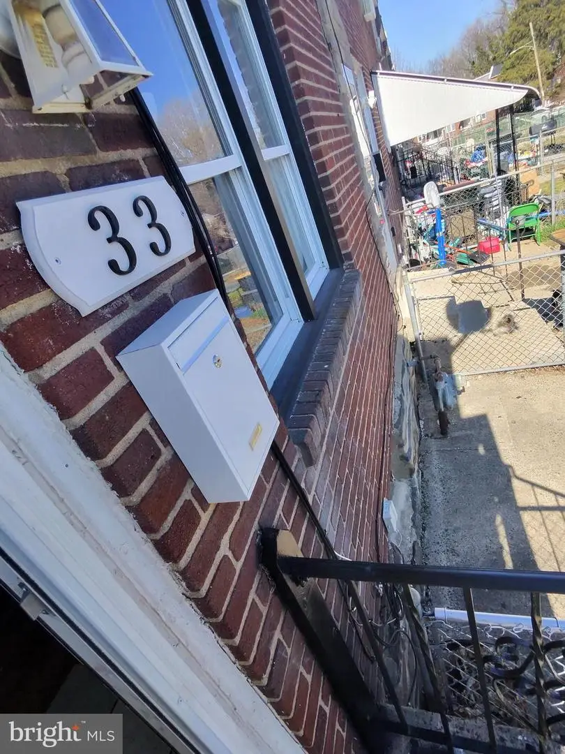 33 Mermont Cir, Darby, PA 19023 - #2