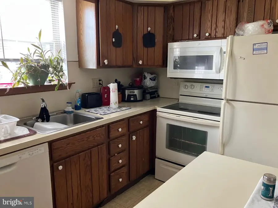 6 W Drexel Ave, Lansdowne, PA 19050 - #3