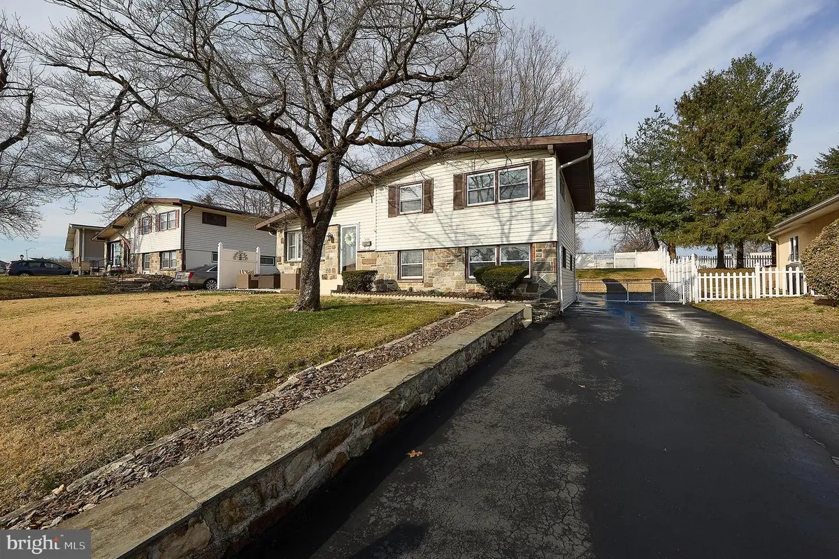 504 S Central Blvd, Broomall, PA 19008 - #1
