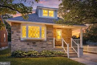 1016 Leiper St, Crum Lynne, PA 19022 - #1