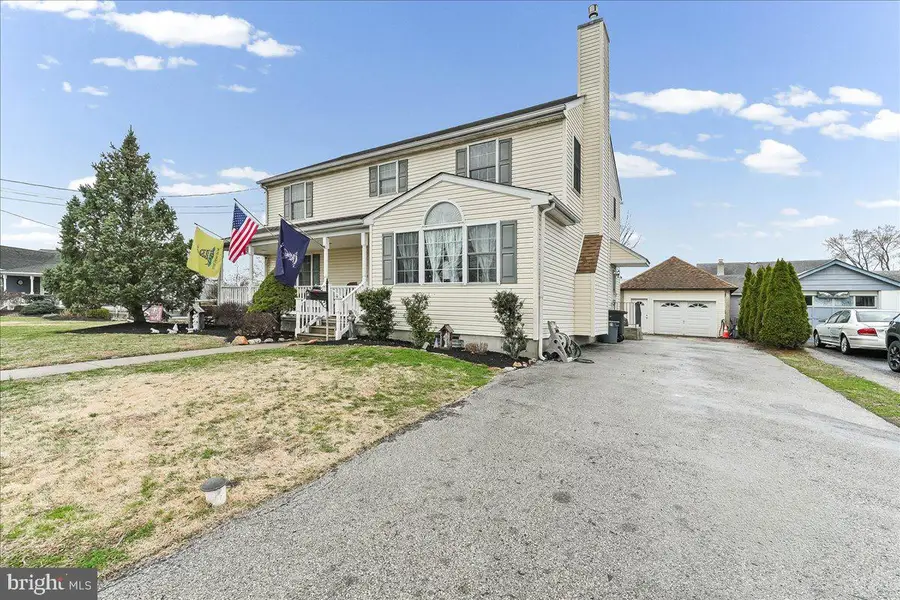 251 Kossuth Ave, Folsom, PA 19033 - #3