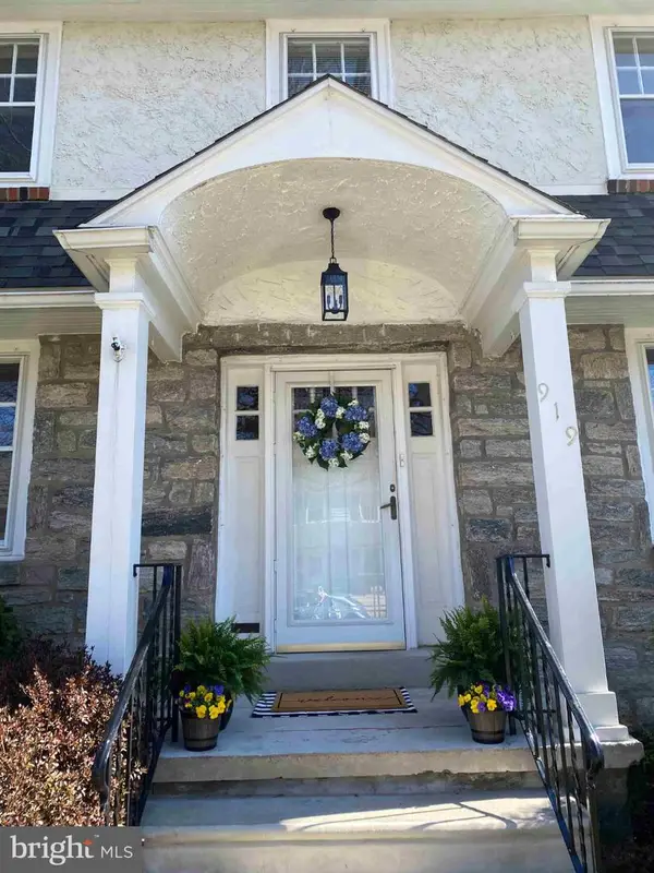 919 Lindale Ave, DREXEL HILL, PA 19026