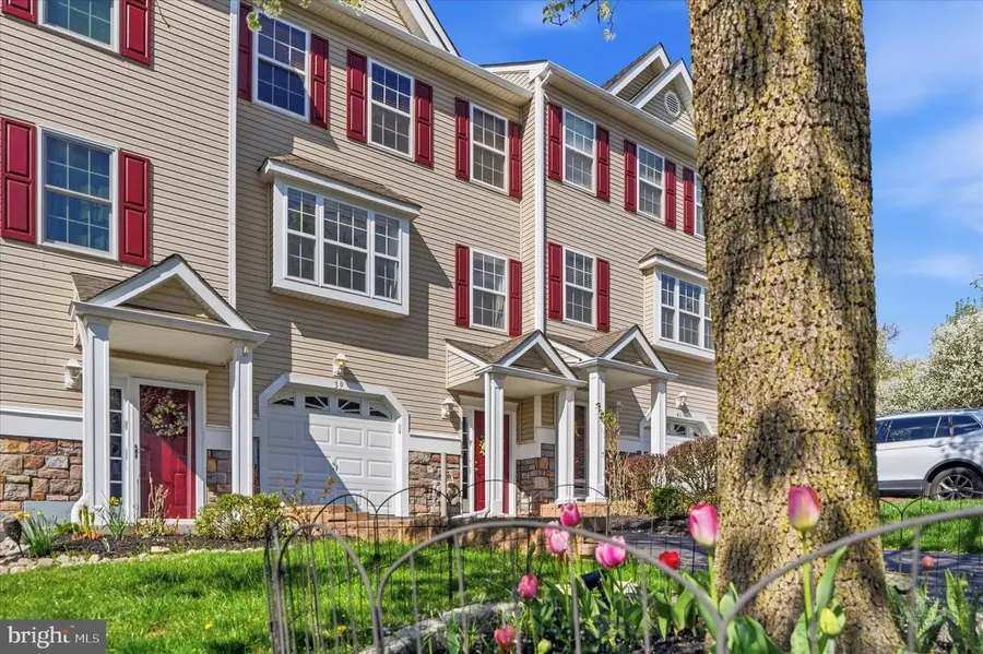 39 Hoag Ln, Aston, PA 19014 - #2