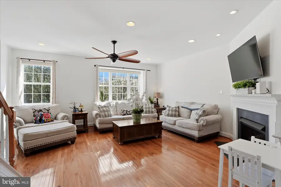 39 Hoag Ln, Aston, PA 19014 - #3