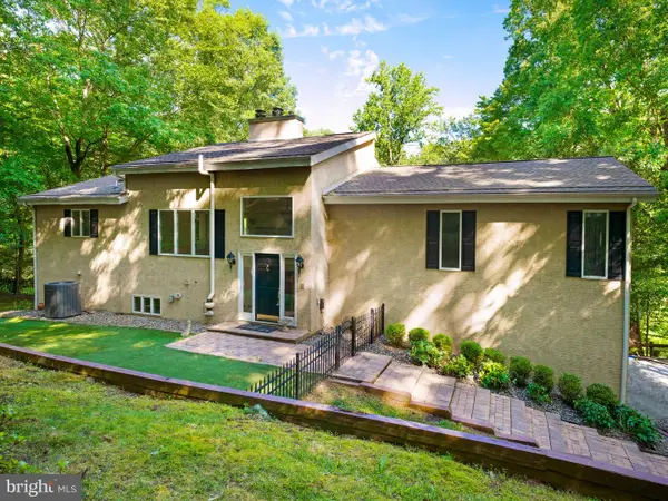 3300 Sawmill Rd, NEWTOWN SQUARE, PA 19073