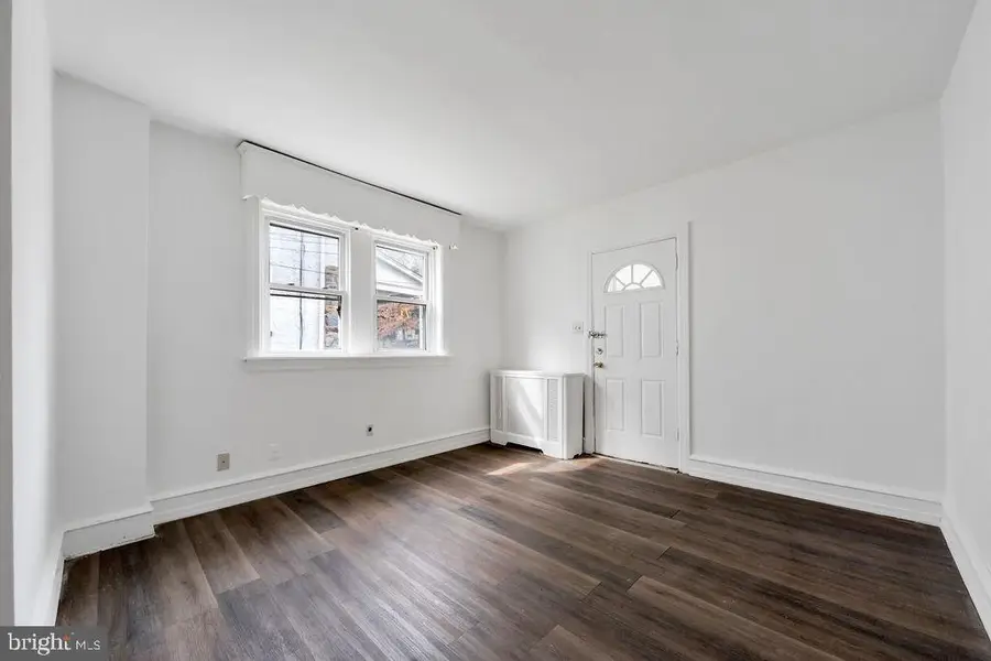 207 Berbro Ave, Upper Darby, PA 19082 - #2