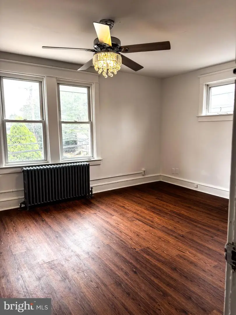 234 Windsor Ave, Upper Darby, PA 19082 - #3