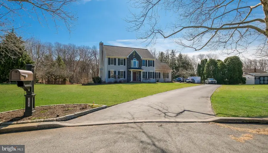 3833 Luhmann Cir, Garnet Valley, PA 19060 - #2