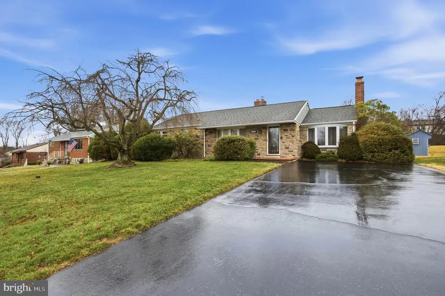 110 S New Ardmore Ave, Broomall, PA 19008 - #2