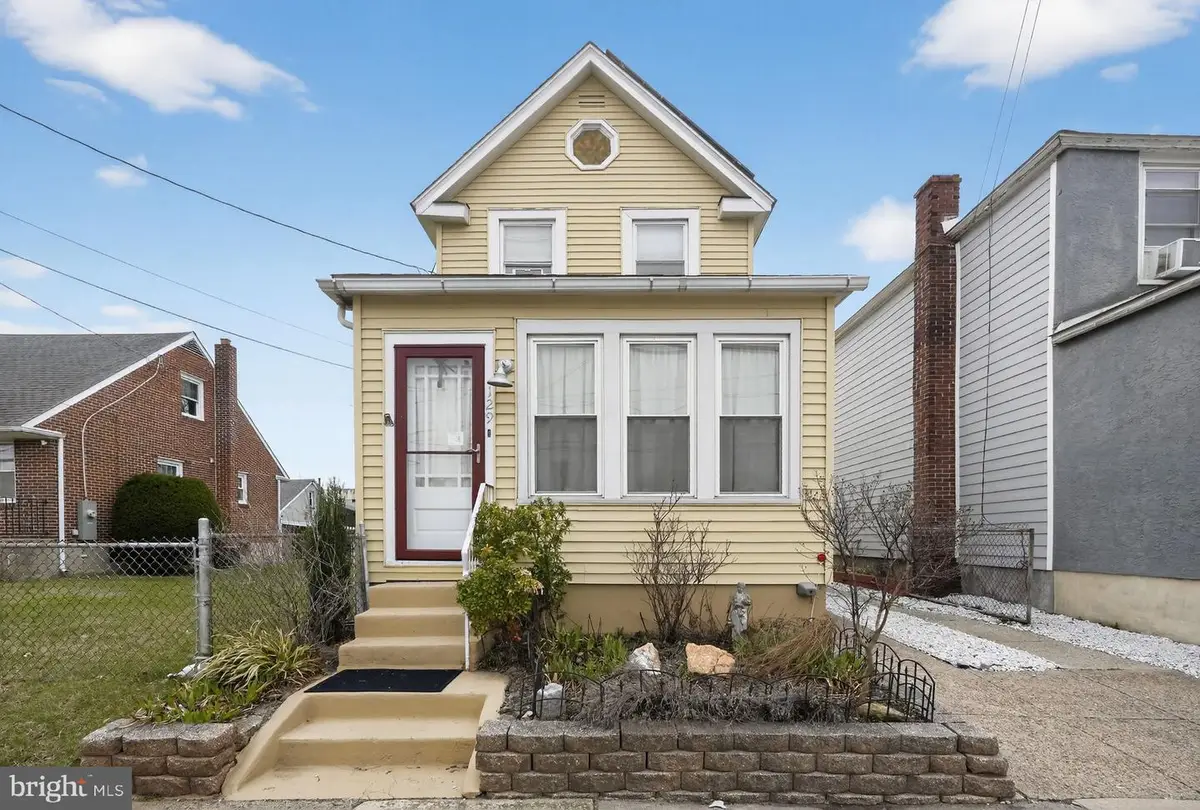 129 S Governor Printz Blvd, Essington, PA 19029 - #1