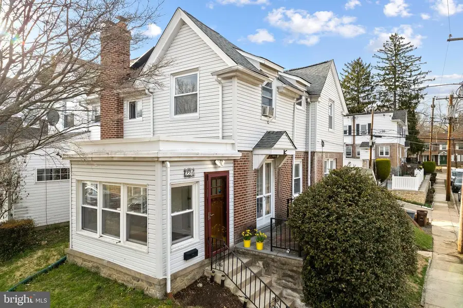 221 W Albemarle Ave, Lansdowne, PA 19050 - #2