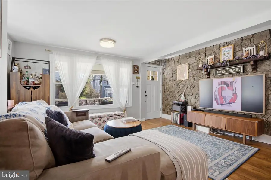 718 Preston Ave, Bryn Mawr, PA 19010 - #2