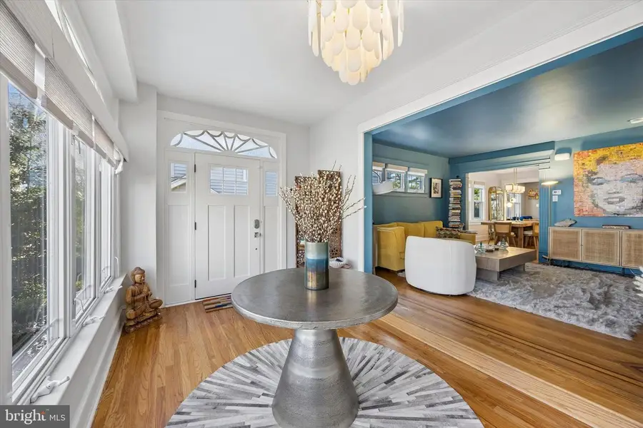 536 Country Club Ln, Havertown, PA 19083 - #3