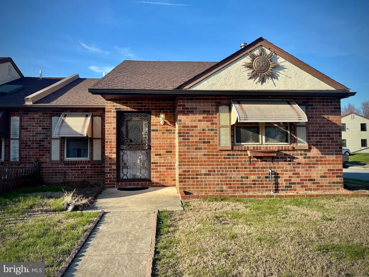 401 Marsden Ave, Essington, PA 19029 - #1