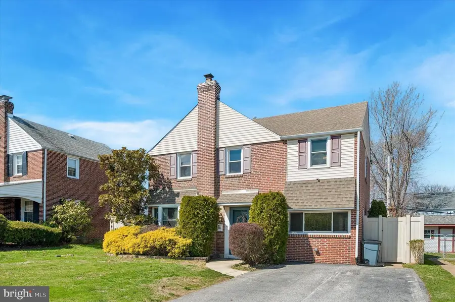 206 Oxford Hill Ln, Havertown, PA 19083 - #2