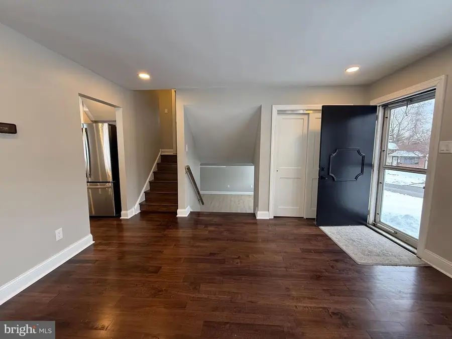 41 Dorset Dr, Broomall, PA 19008 - #2