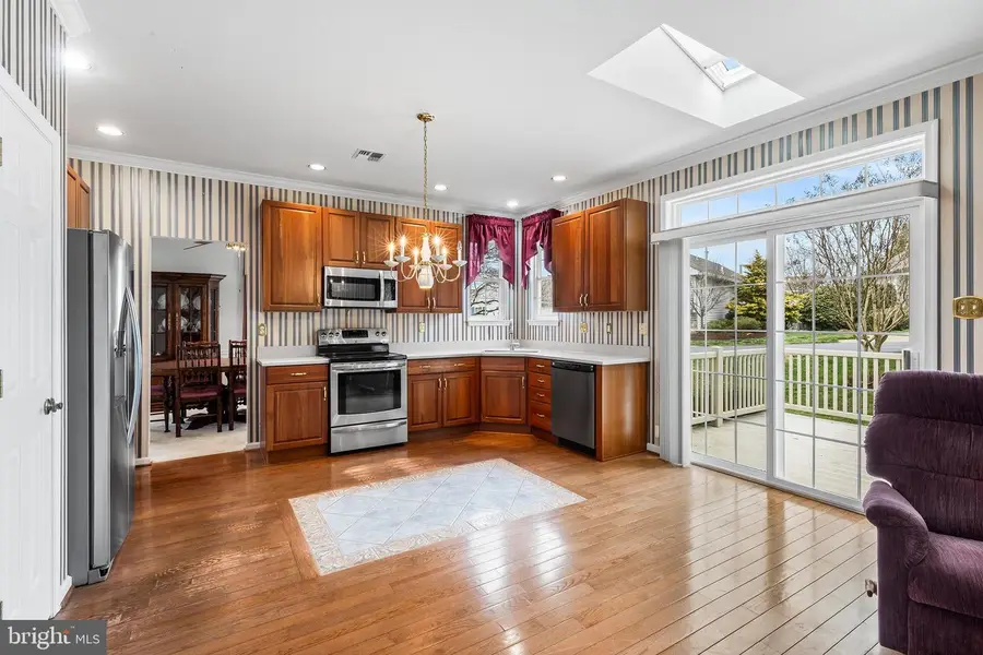 203 N Silver Fox Dr, Glen Mills, PA 19342 - #3