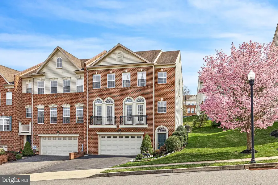 3134 Fieldstone Ct, Garnet Valley, PA 19060 - #2