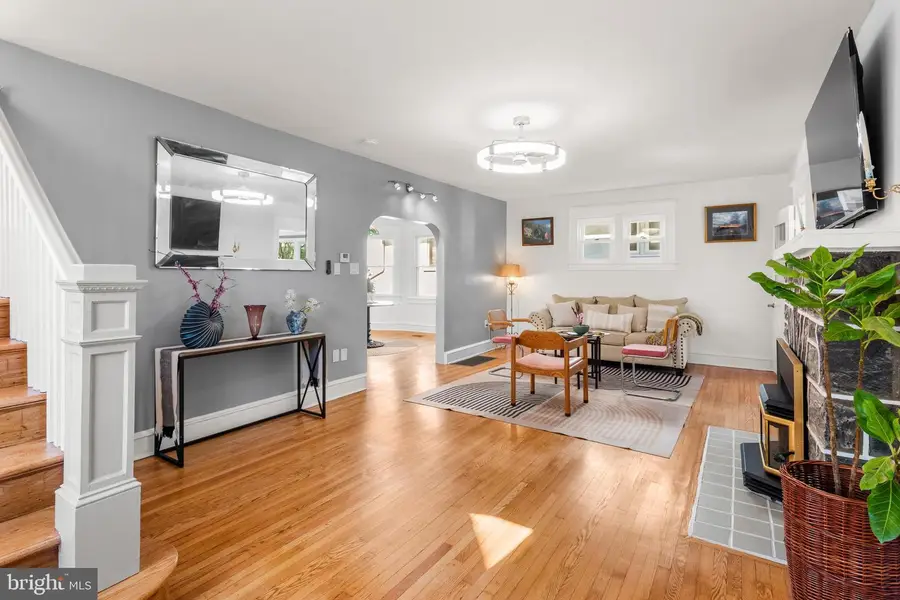 606 Valley Rd, Havertown, PA 19083 - #3