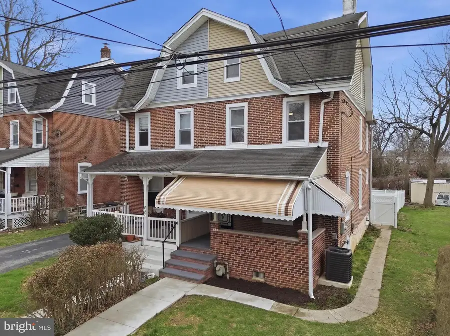 825 Aubrey Ave, Ardmore, PA 19003 - #2
