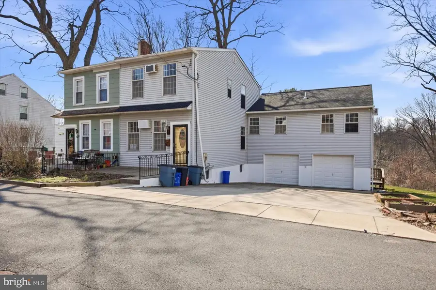 516 Anderson Ave, Drexel Hill, PA 19026 - #2